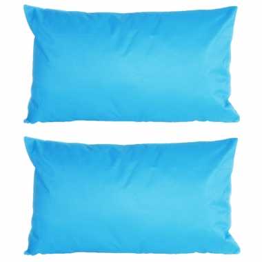 4x stuks bank/sier kussens voor binnen en buiten in de kleur lichtblauw 30 x 50 cm tuinkussens voor
