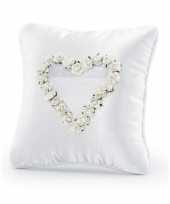 Bruiloft versiering ringkussentje met hart