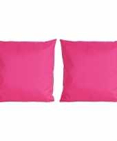 Set van 4x stuks bank sier kussens voor binnen en buiten in de kleur fuchsia roze 45 x 45 cm
